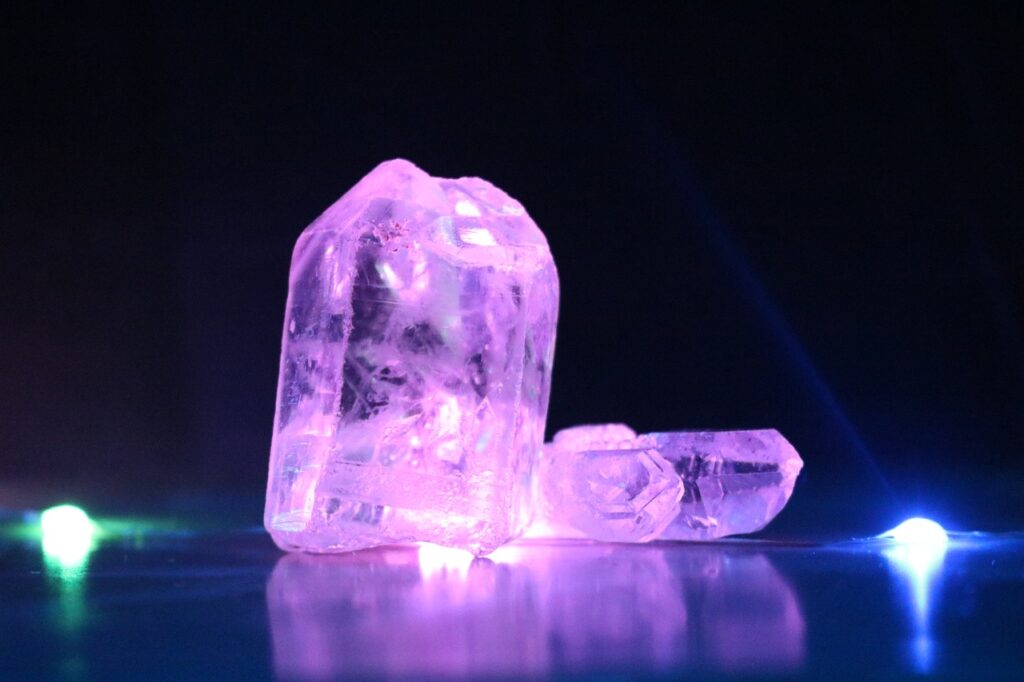 crystal, quartz, rock crystal-5025318.jpg
